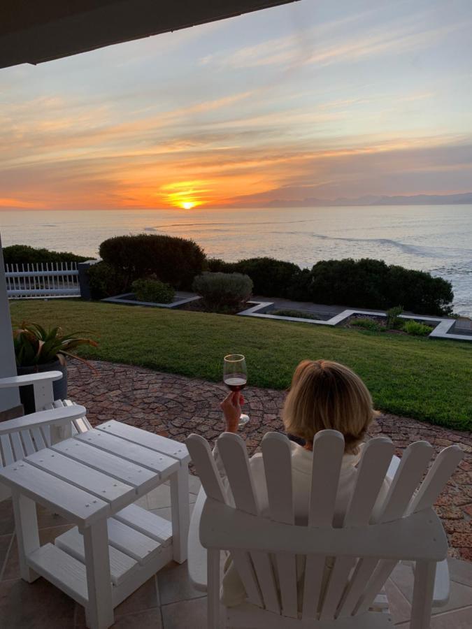 Whaletale Apartment De Kelders Bagian luar foto