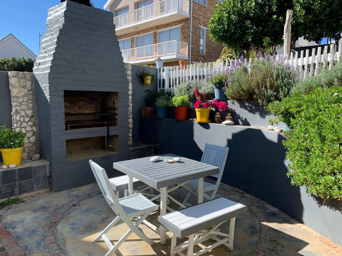 Whaletale Apartment De Kelders Bagian luar foto