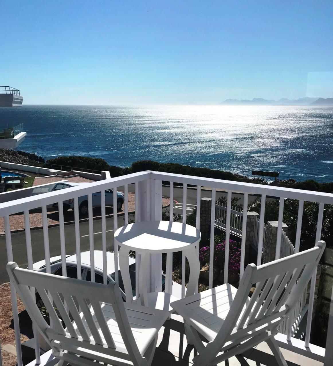 Whaletale Apartment De Kelders Bagian luar foto